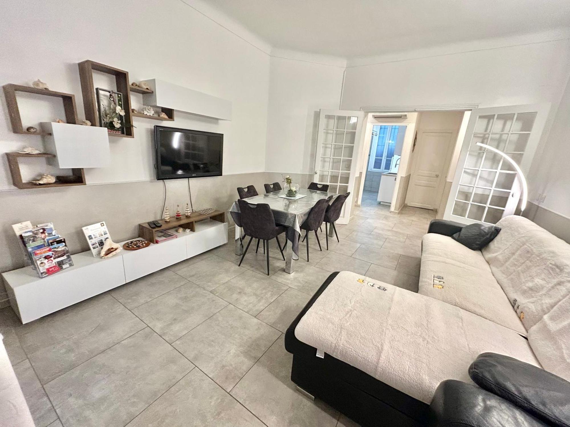 Amiral Courbet Apartment Juan-les-Pins Exteriör bild