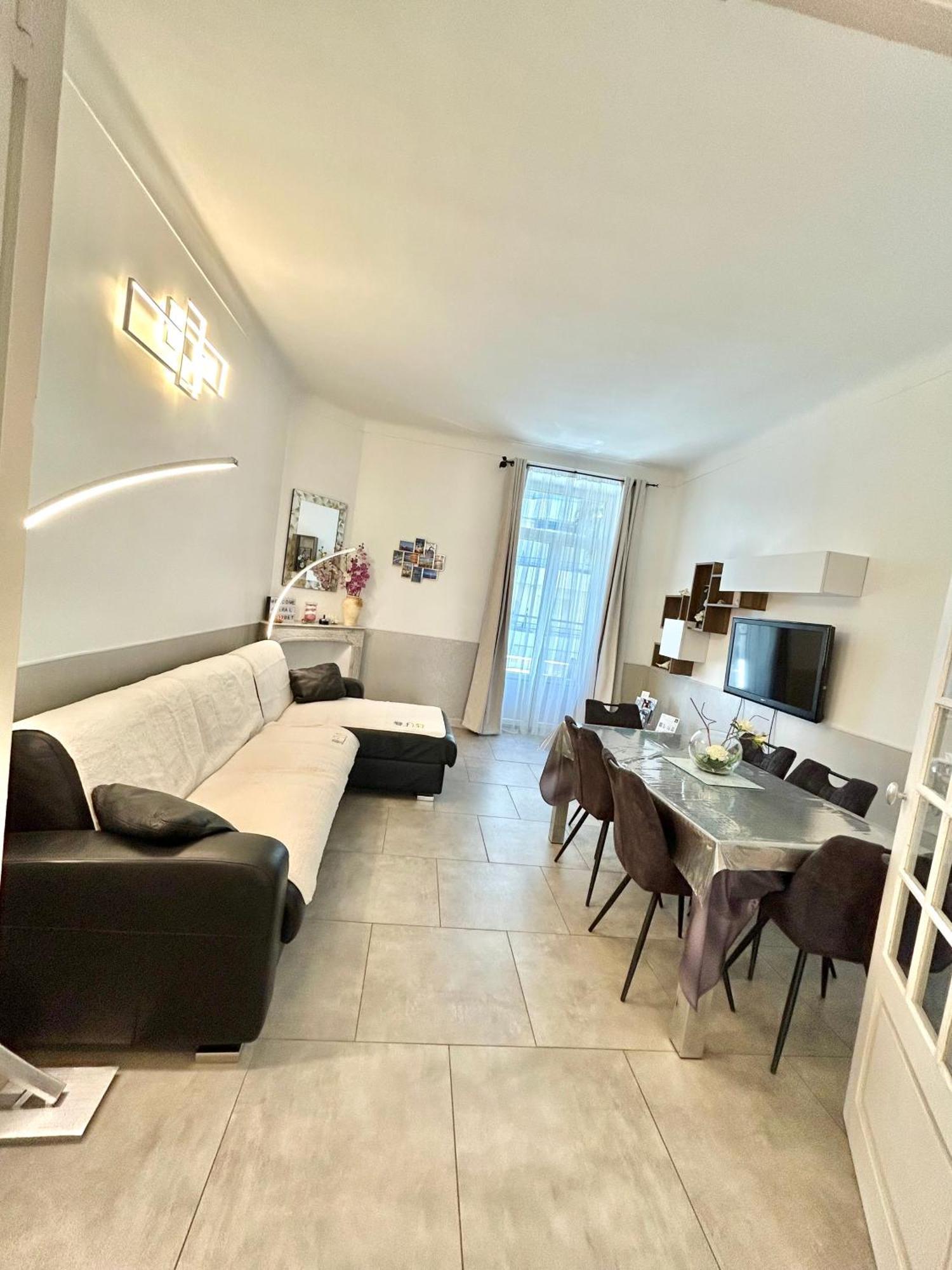 Amiral Courbet Apartment Juan-les-Pins Exteriör bild