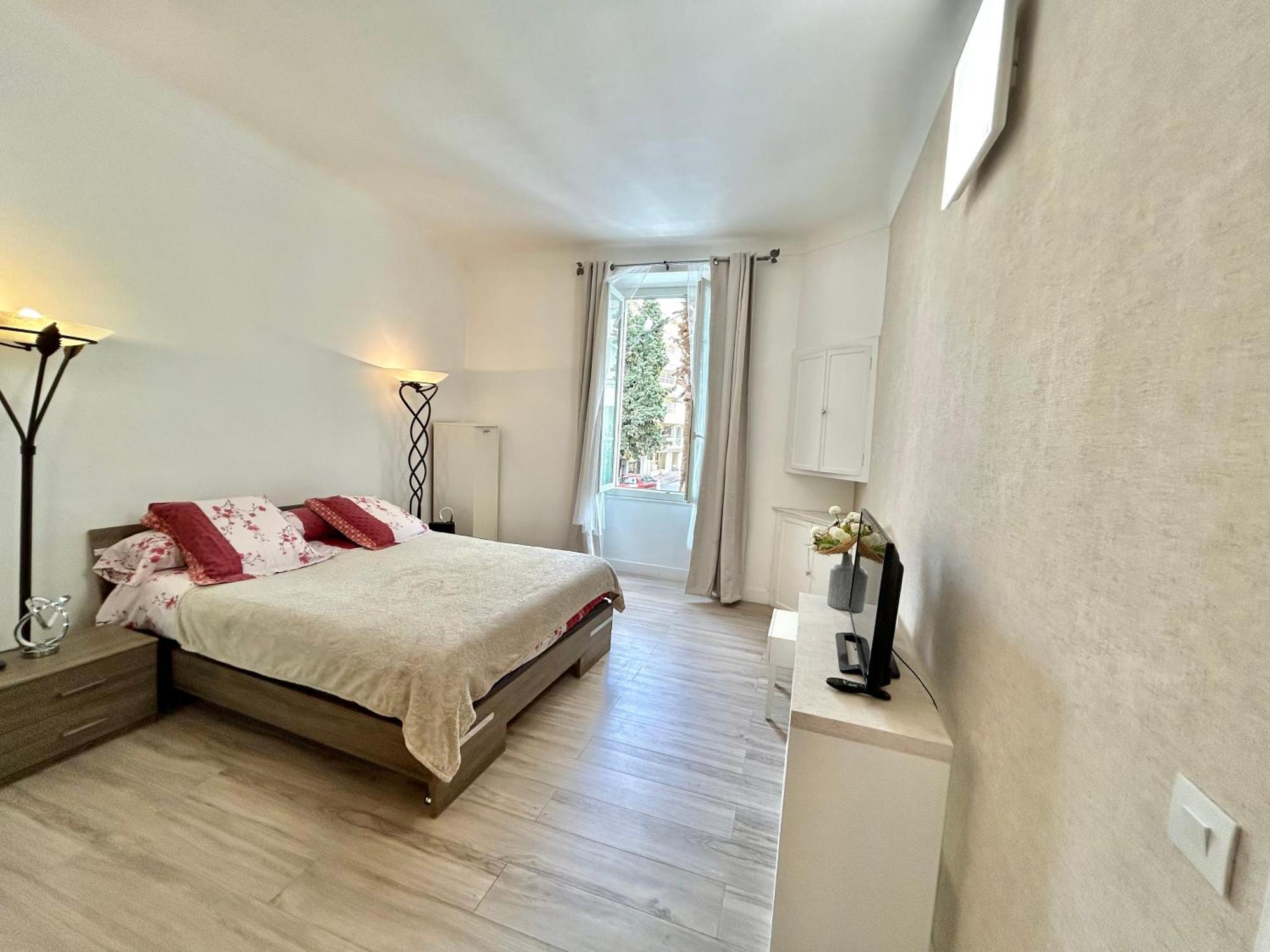 Amiral Courbet Apartment Juan-les-Pins Exteriör bild