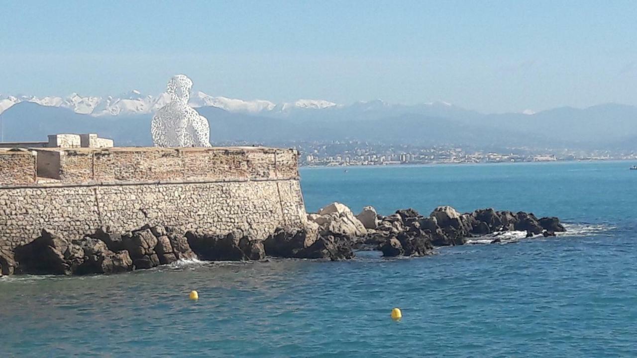 Amiral Courbet Apartment Juan-les-Pins Exteriör bild